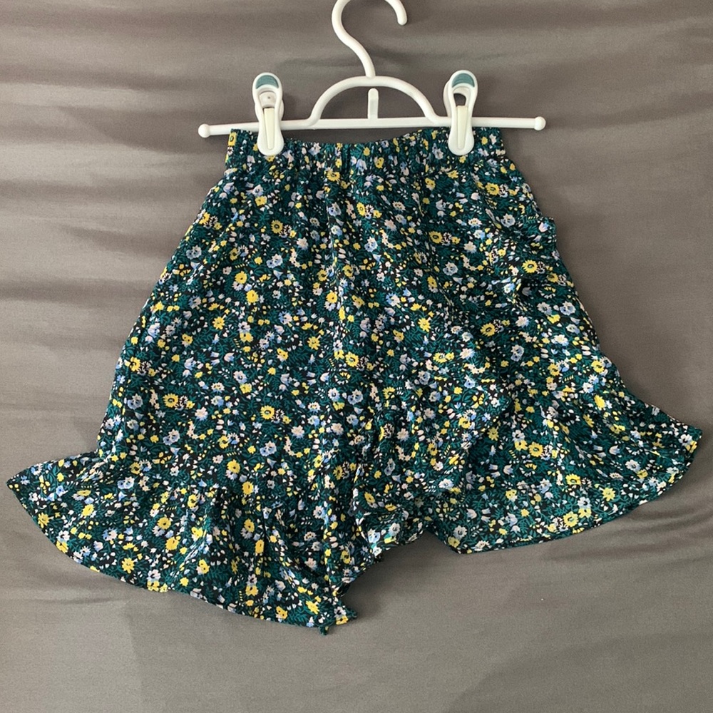 Art Class Ruffle Front Skirt 4/5